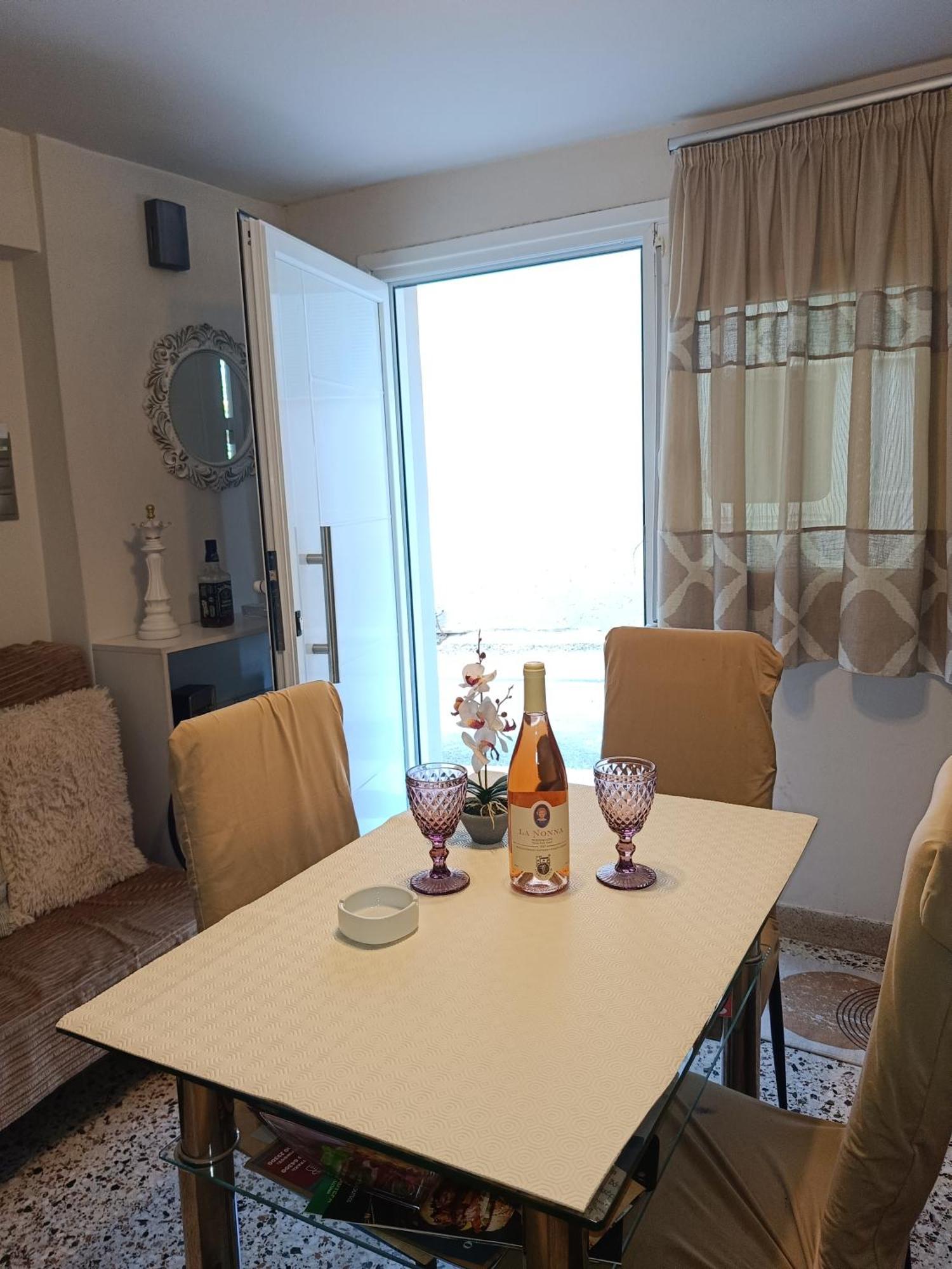 Marina'S Seacret Apartment Corinthe Extérieur photo